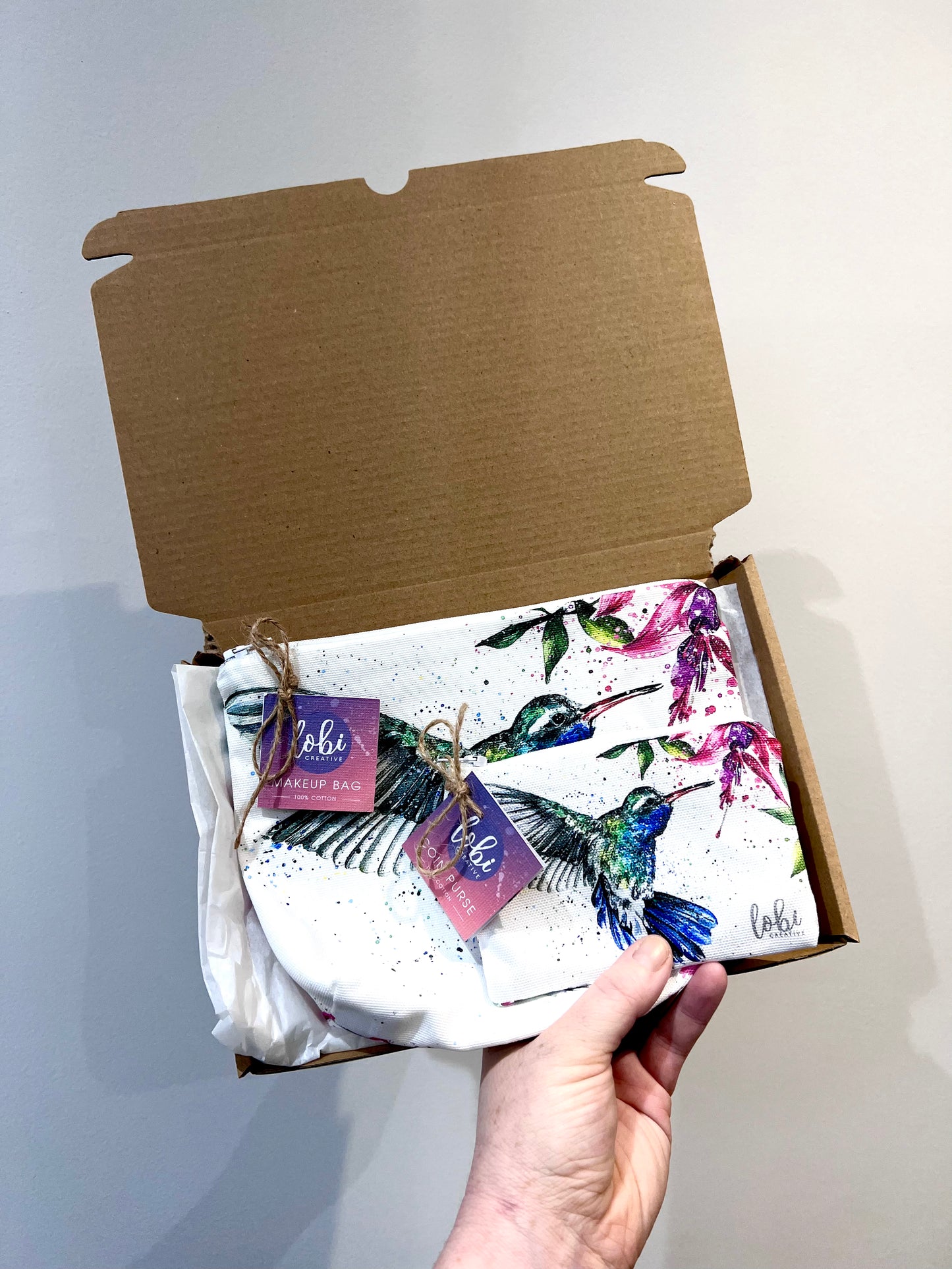 Watercolour The Hummingbird Makeup & Coin Purse Gift Set